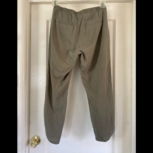Marine Layer Allison Pant Dolphin Hem Dusty Olive Color Elastic Waist Size Small - Picture 4 of 13